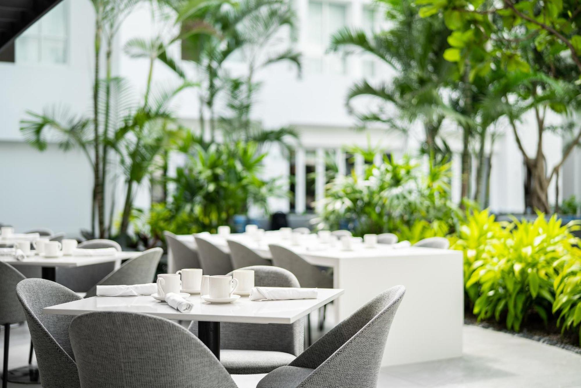 Innovation Hotel Naples Park Exterior foto